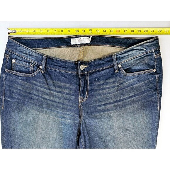 Torrid Denim Size 22T Women's 34 Inch Inseam Straight Blue Denim 5 Pocket Jeans - Picture 2 of 13